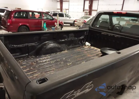 2001 Ford F-150 Xl/Xlt z USA, uszkodzony, nr VIN 1FTZF18231NB90155